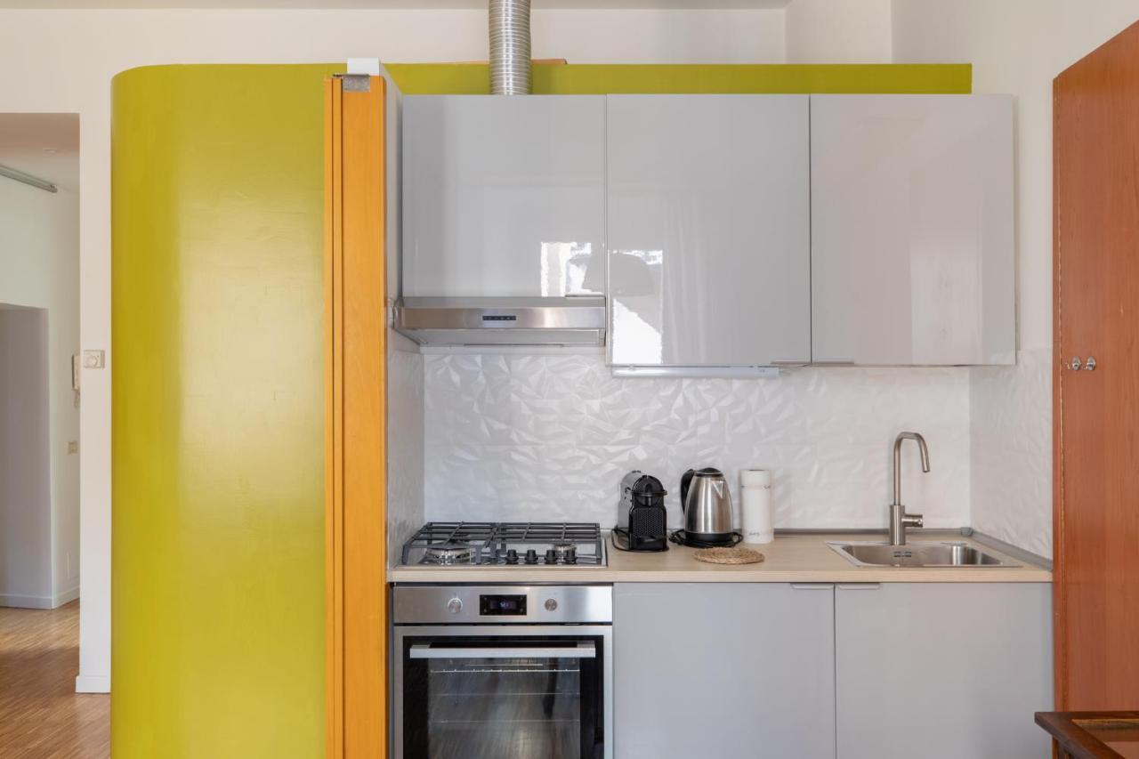 Iflat Charming Apartment In Trastevere Rome Exterior photo